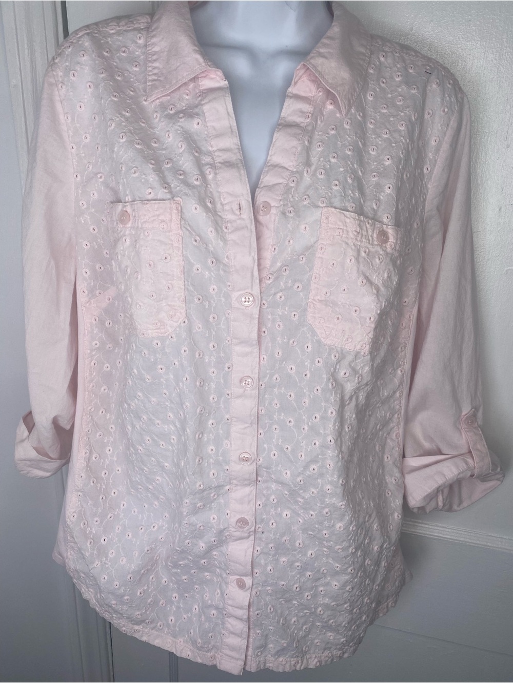 croft & barrow Pale Pink Women's Eyelet Top